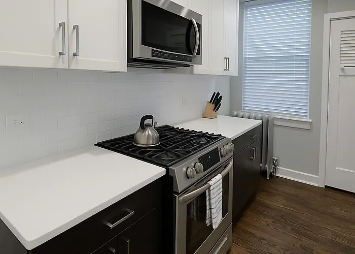 2br Stylishly In Lakeview - Od 3n *