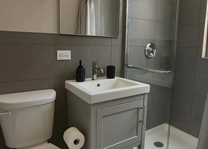 2br Stylishly In Lakeview - Od 3n Apartamento *